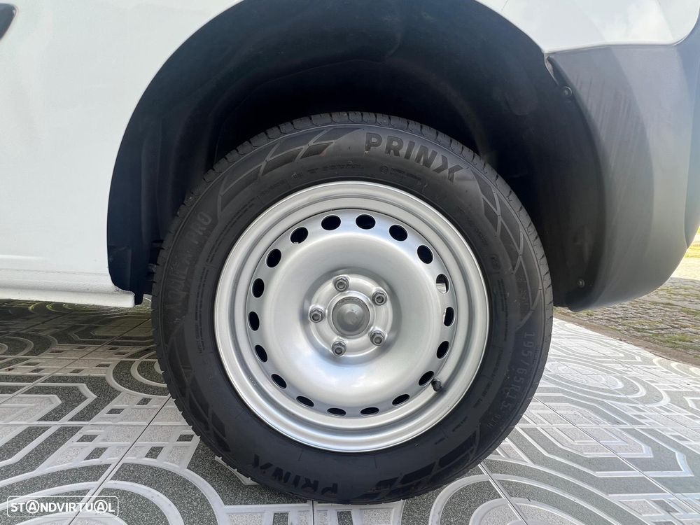 Renault 1.5 DCI Business 3 Lugares - 39