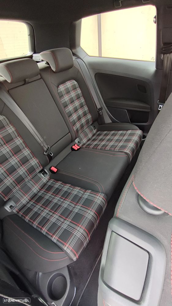 VW Golf 2.0 TSi GTi Performance - 13