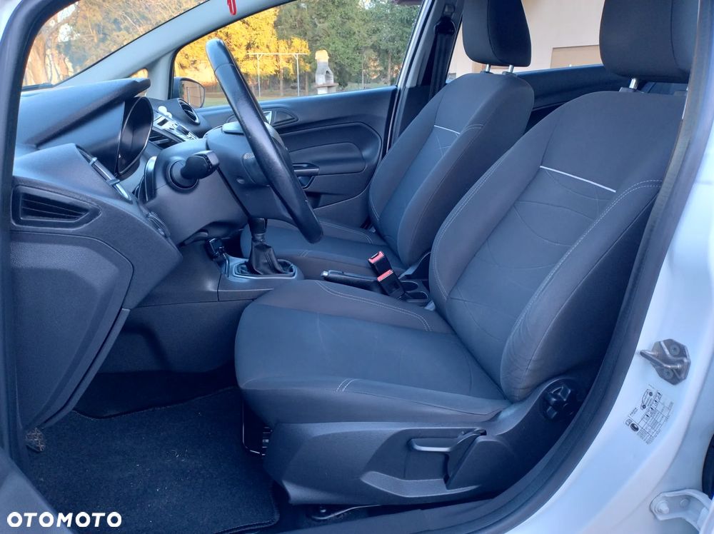 Ford Fiesta 1.25 Champions Edition - 22