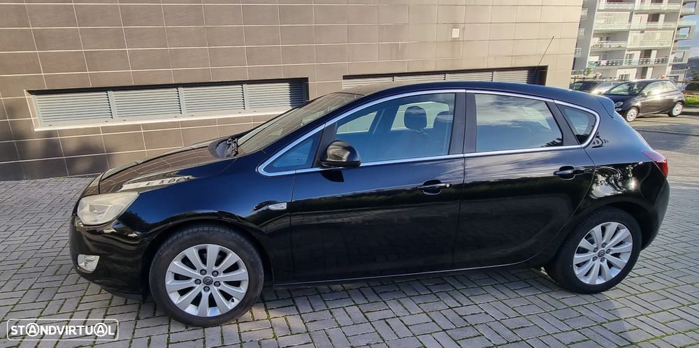 Opel Astra 1.7 CDTI Cosmo - 9