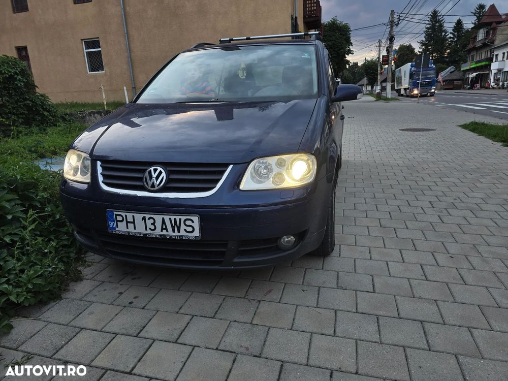 Volkswagen Touran - 2