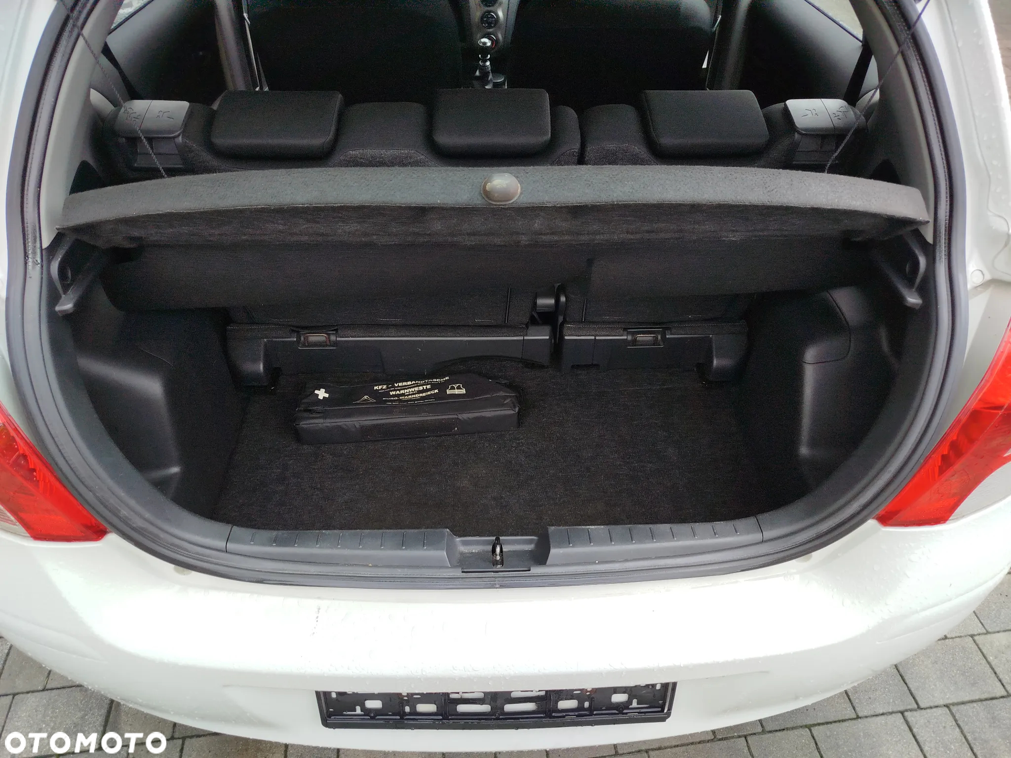 Toyota Yaris 1.33 Luna - 23