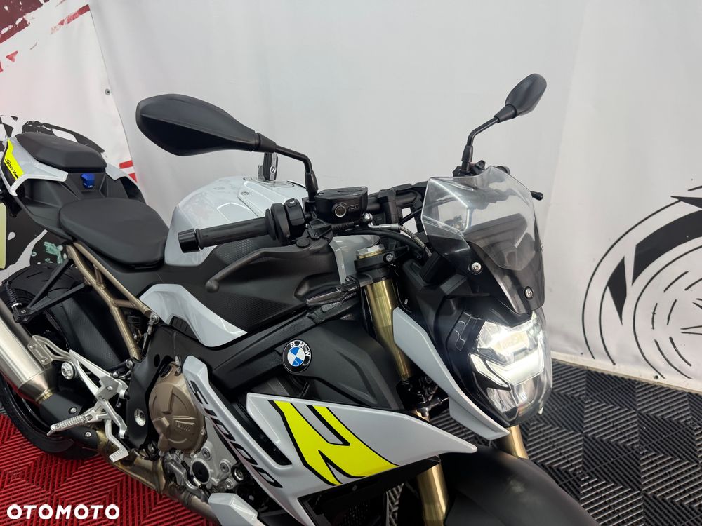 BMW R - 32