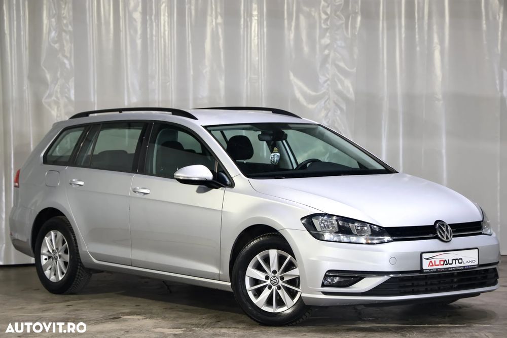 Volkswagen Golf 1.6 TDI SCR Comfortline - 3