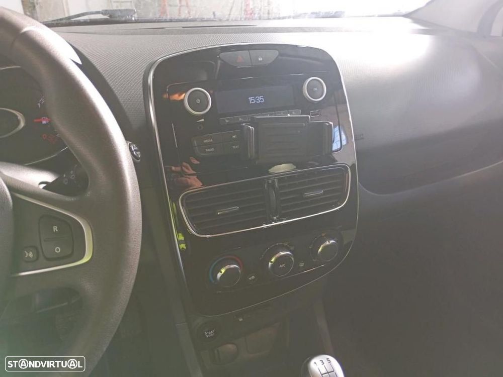 Renault Clio 1.5 dCi Zen - 6