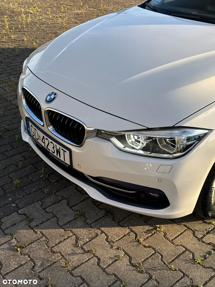 BMW Seria 3 318i Sport Line - 8