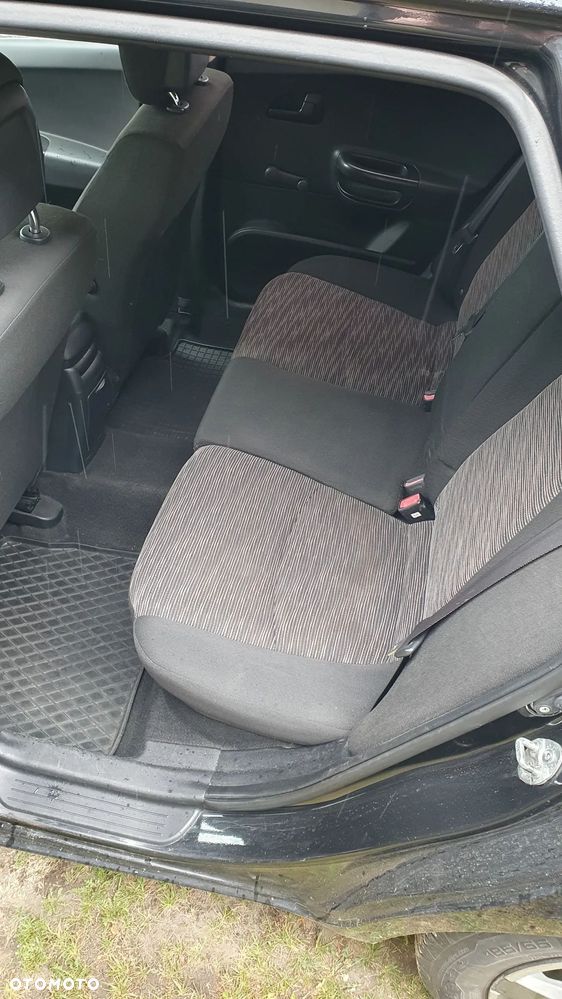 Kia Ceed 1.6 Crdi Comfort - 23