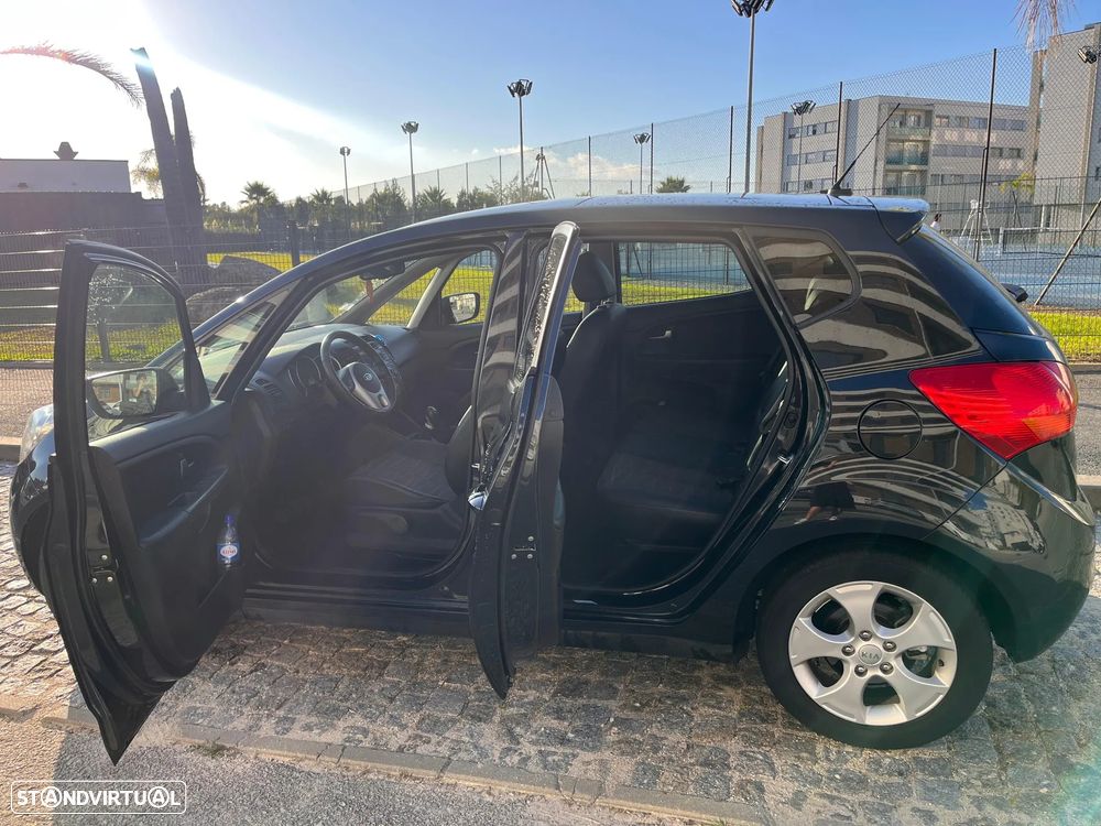 Kia Venga 1.4 CRDi TX ISG - 14