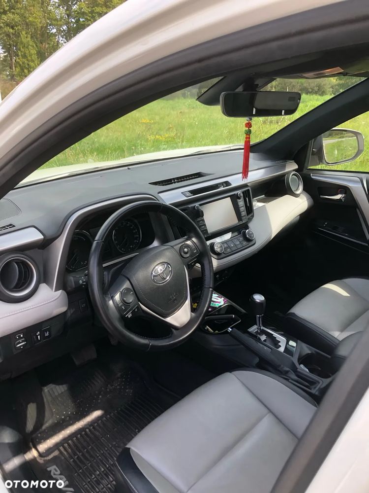 Toyota RAV4 Hybrid Prestige 4x4 - 7