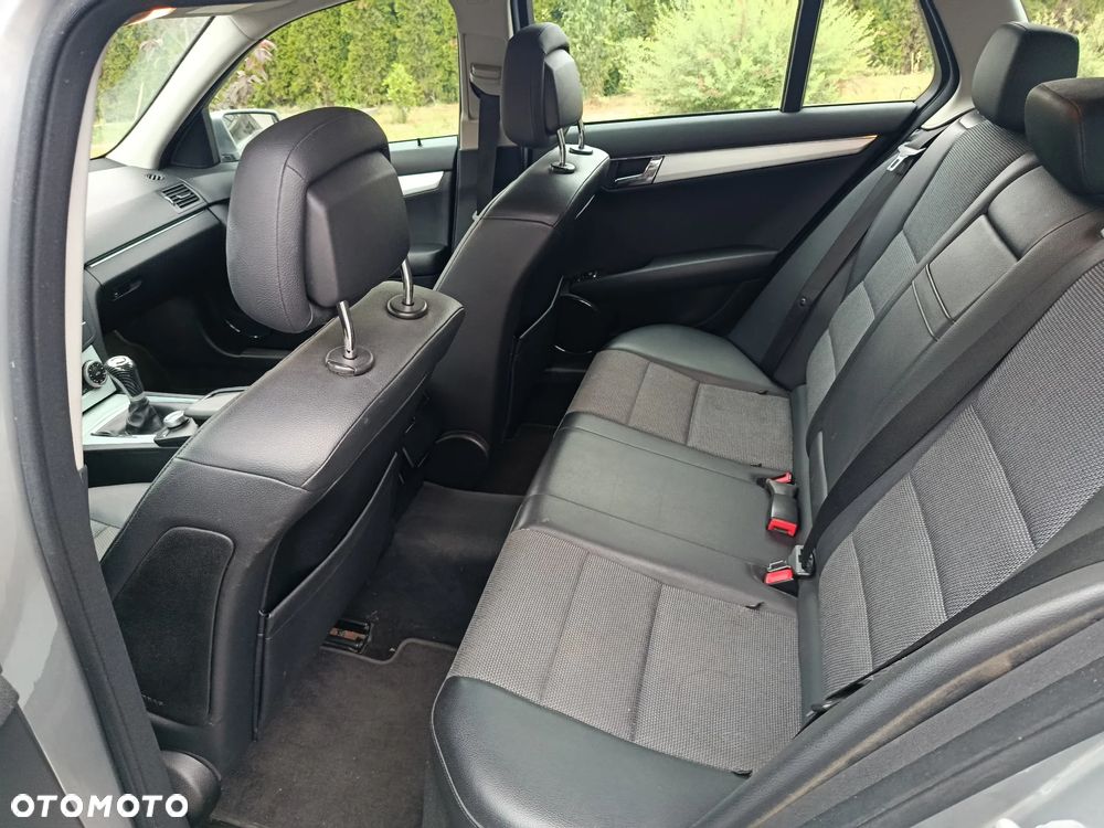 Mercedes-Benz Klasa C 200 CDI Avantgarde - 14