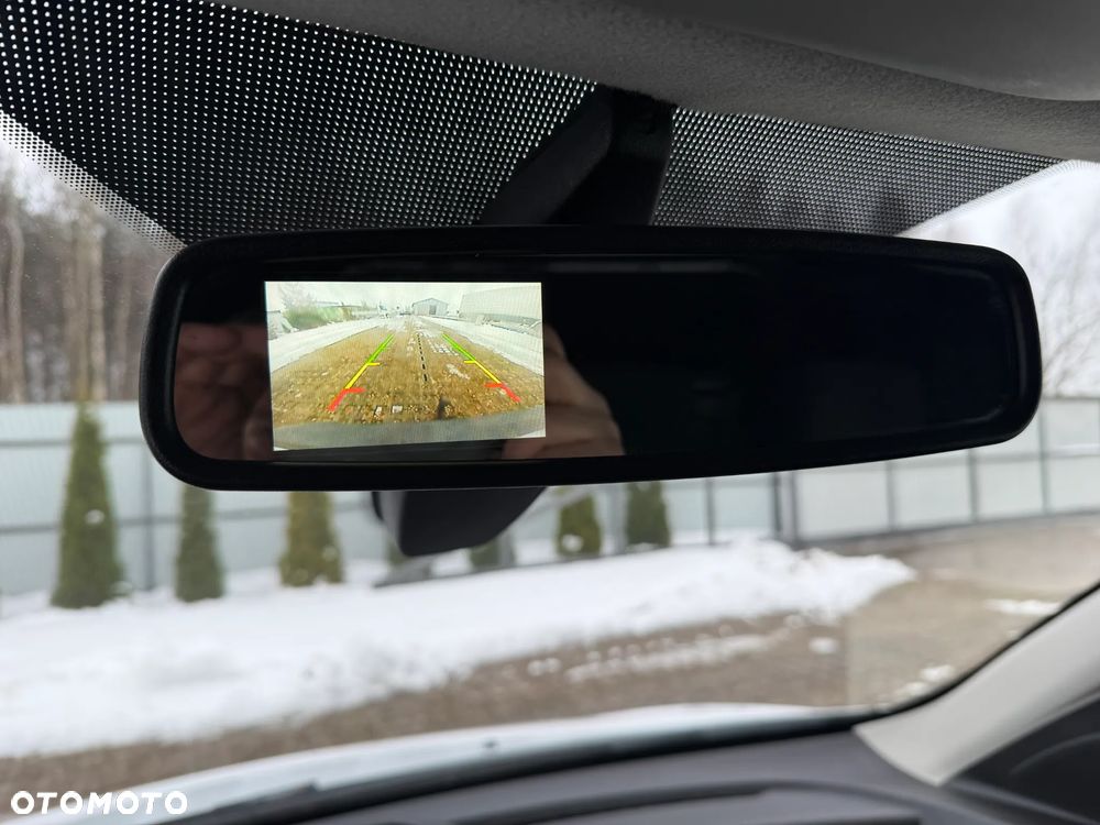 Ford Transit Connect - 19