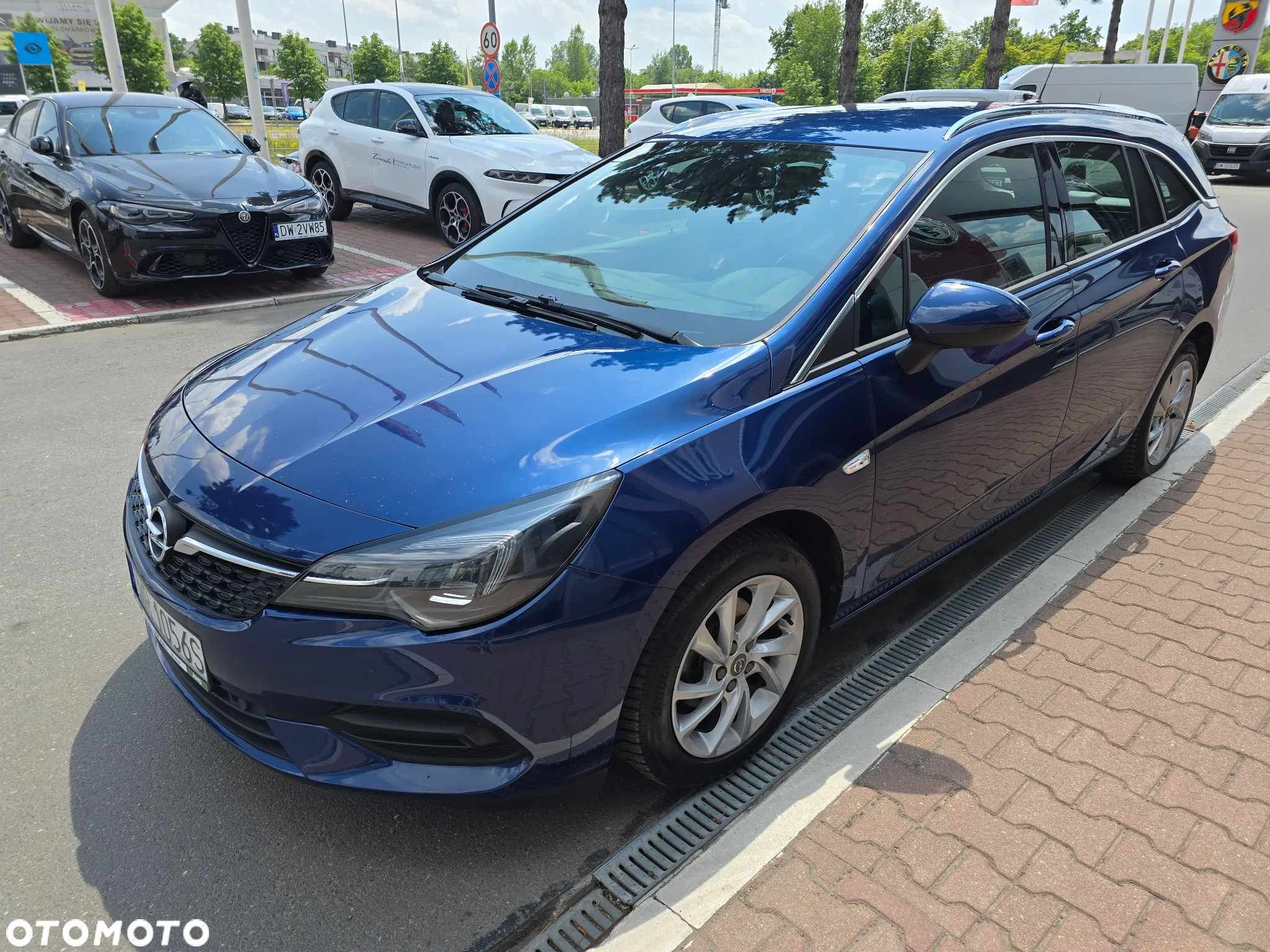 Opel Astra 1.5 D Start/Stop Sports Tourer Business Edition - 3