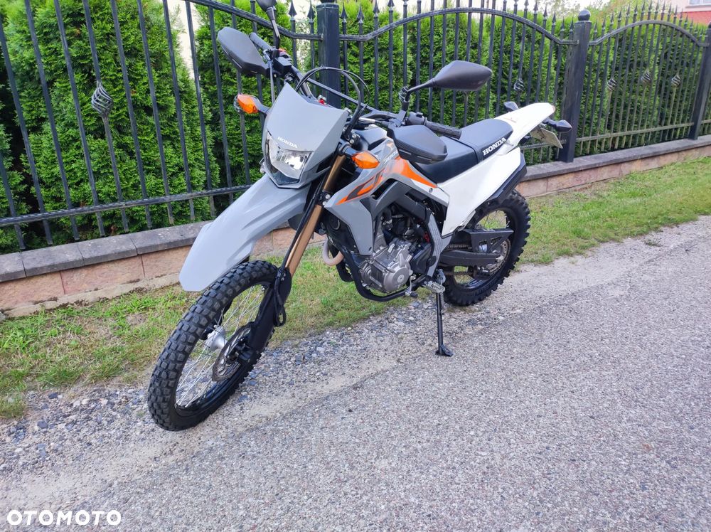 Honda CRF - 4