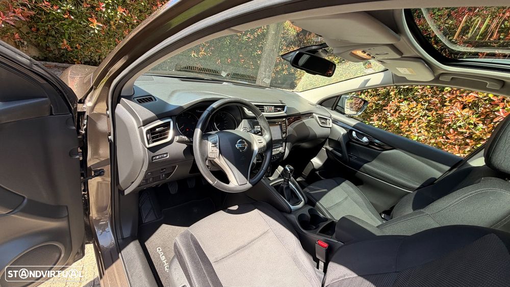 Nissan Qashqai 1.6 dCi N-Connecta - 9