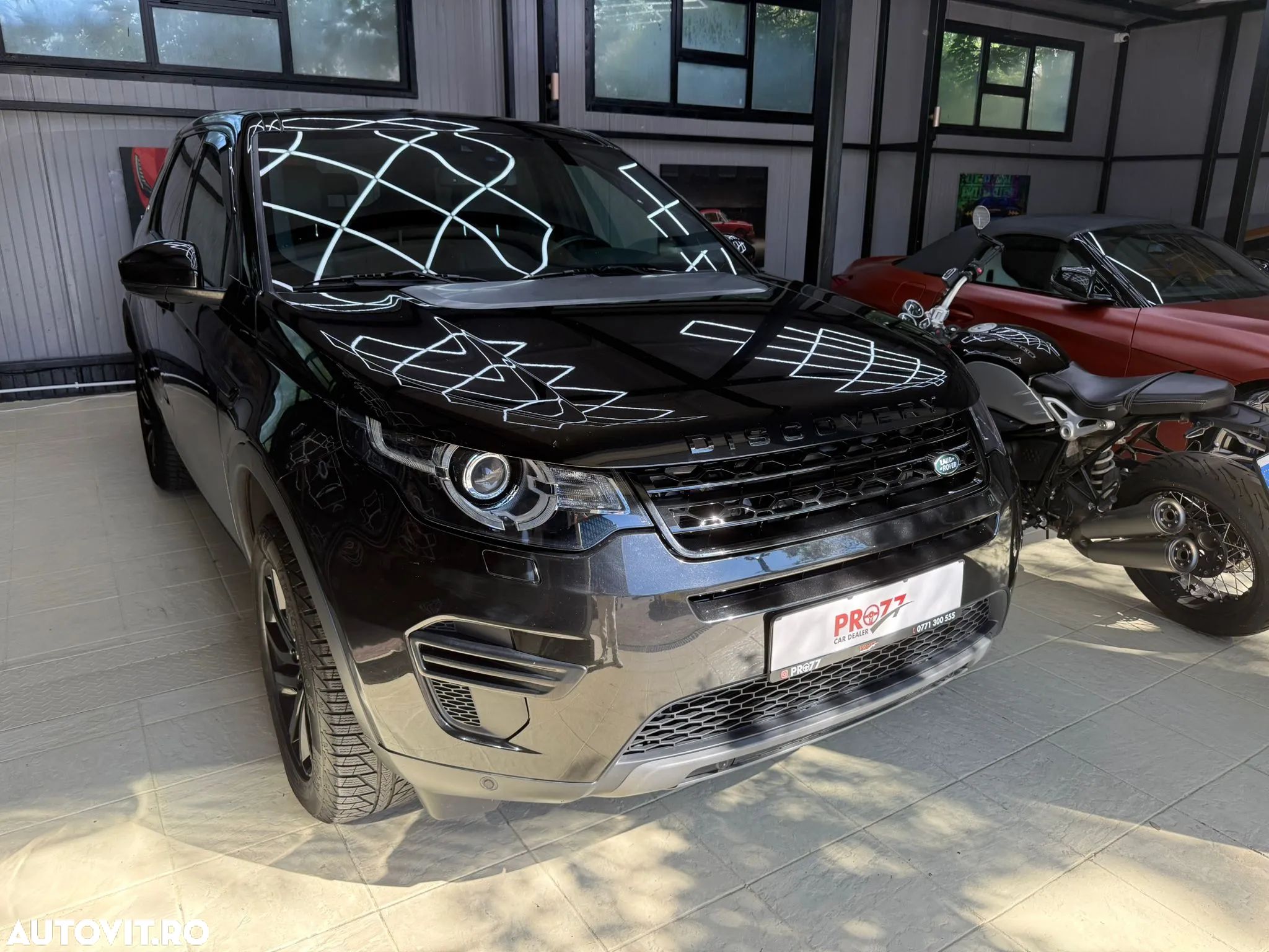 Land Rover Discovery Sport - 1