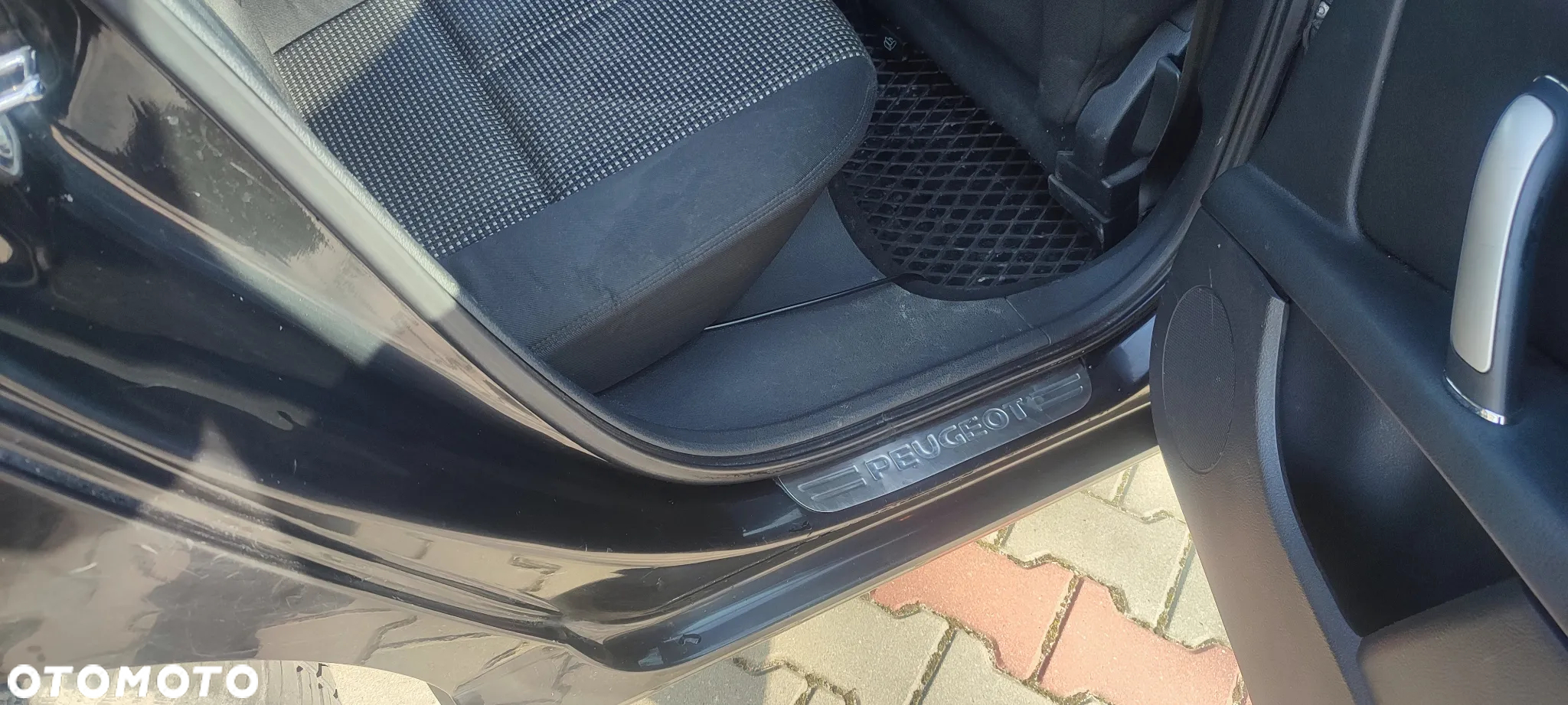 Peugeot 407 2.0 HDI Intense - 18