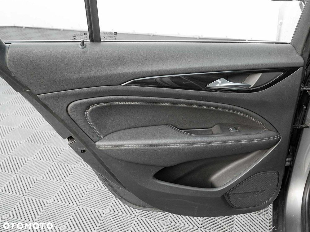 Opel Insignia 2.0 CDTI Innovation S&S - 22