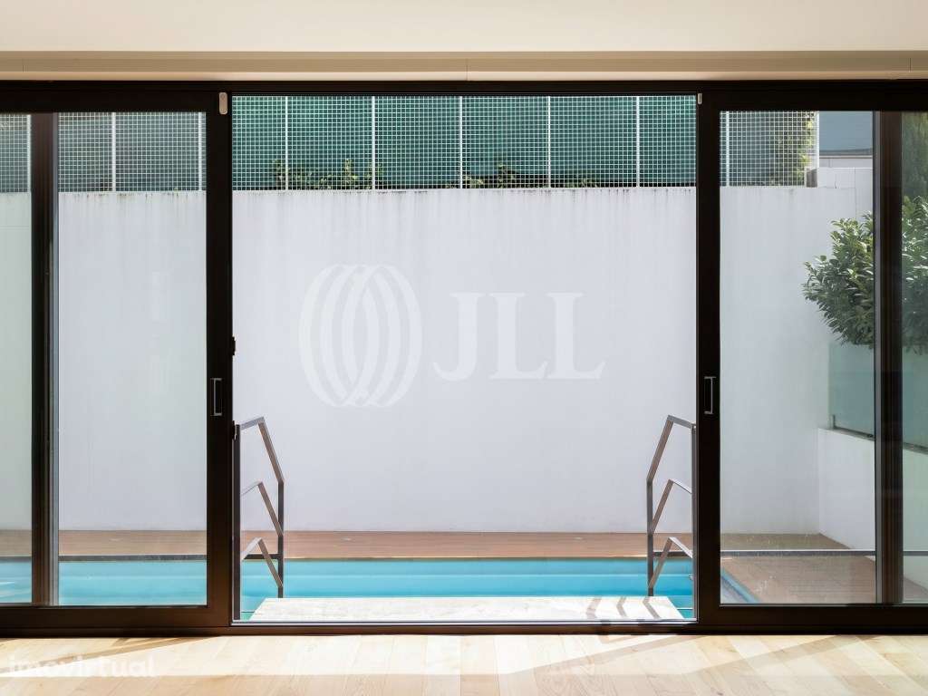Moradia T4 com piscina e garagem, na Boavista, Porto - Grande imagem: 5/35