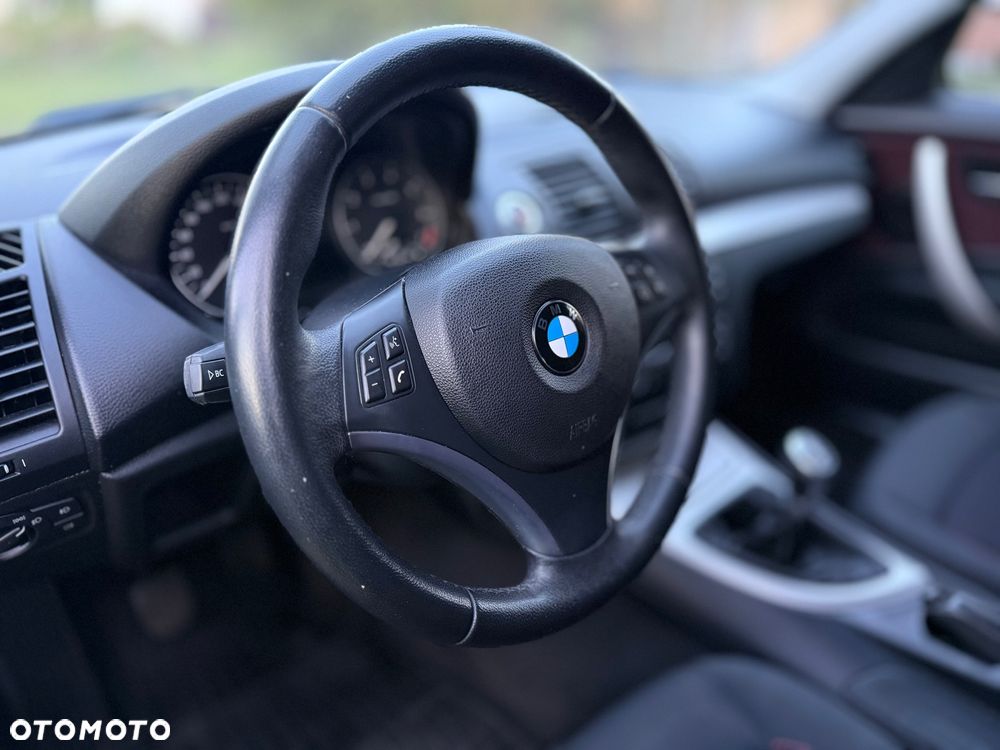 BMW Seria 1 - 12