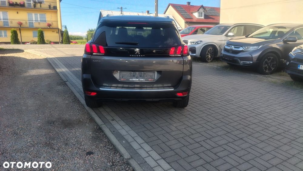 Peugeot 5008 - 4