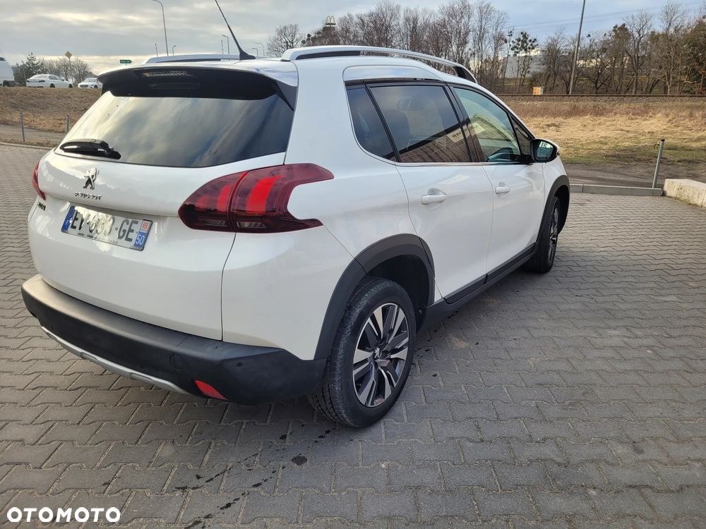 Peugeot 2008 BlueHDi 100 STOP & START Allure - 7
