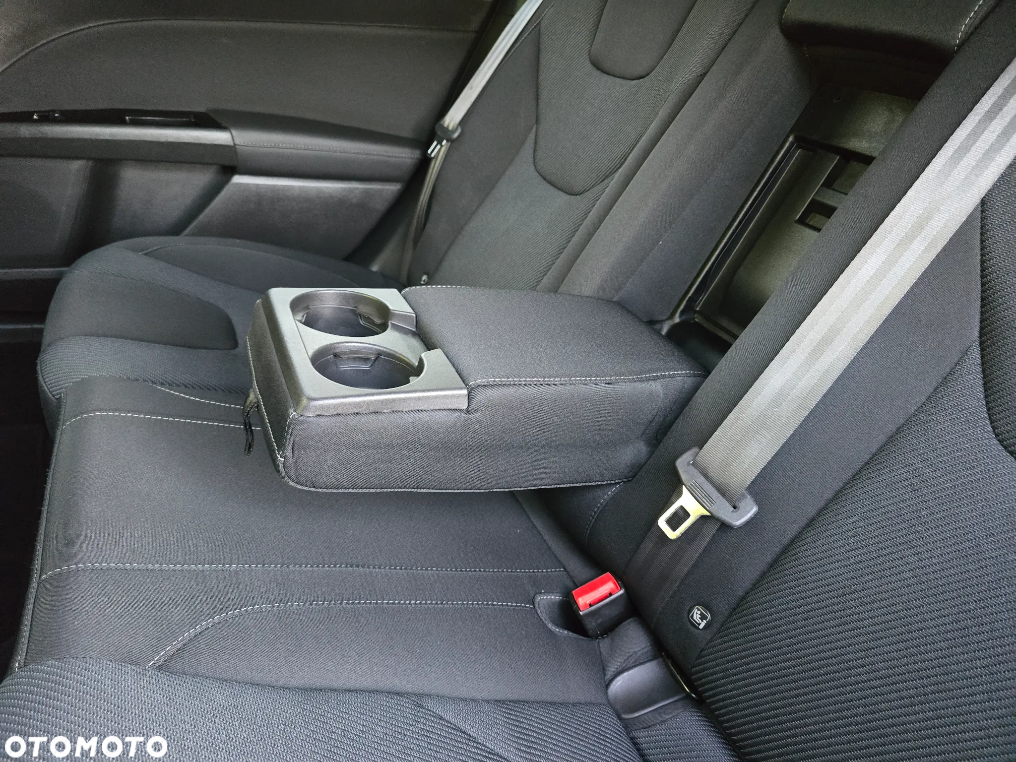 Ford Mondeo 2.0 TDCi Titanium PowerShift - 21