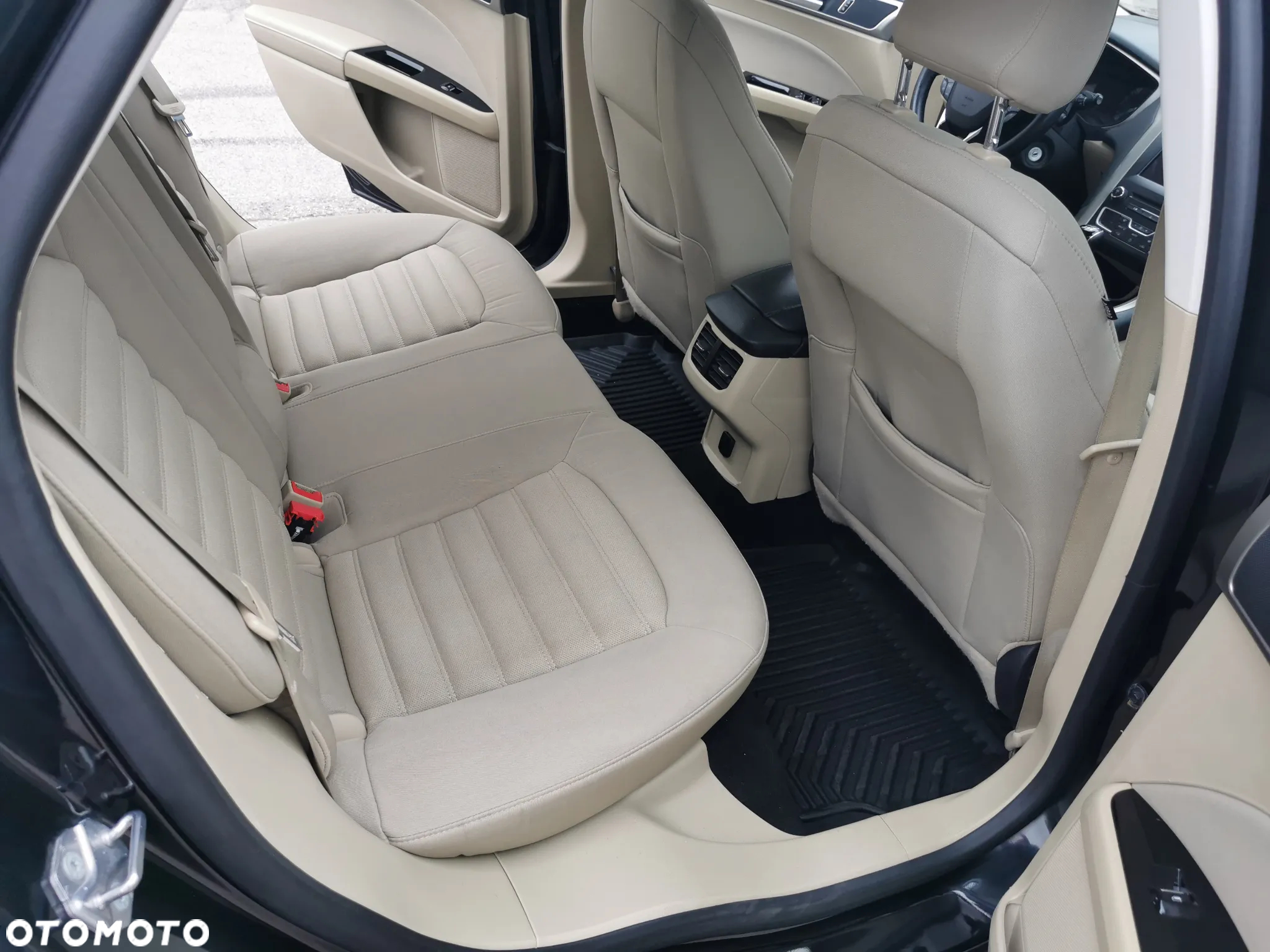 Ford Mondeo 2.0 TDCi Trend - 14