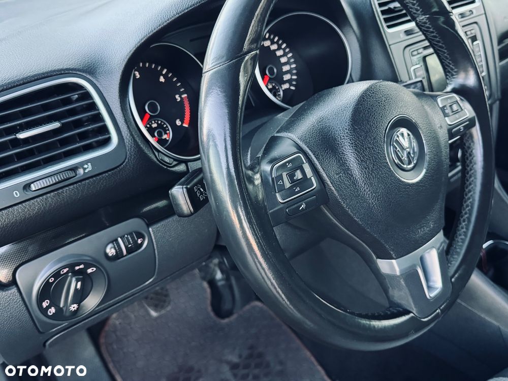 Volkswagen Golf VI 2.0 TDI Comfortline - 34