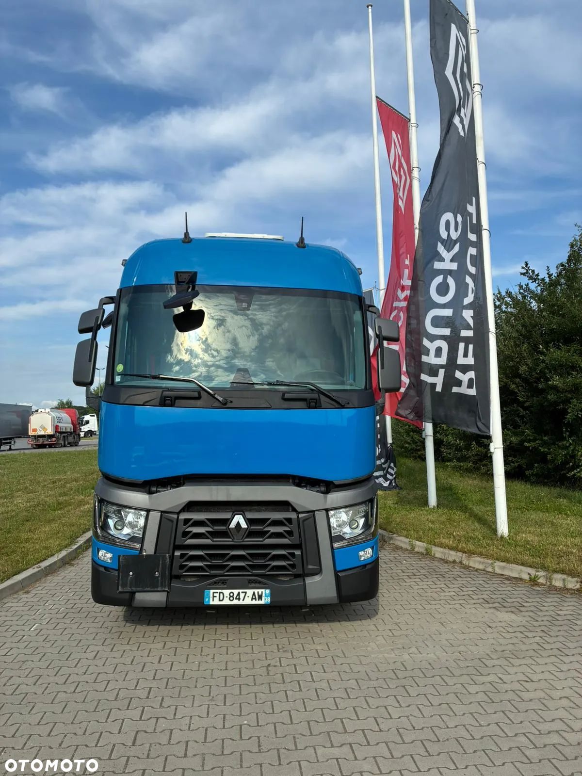 Renault T440 Sleeper Cab ADR - 1