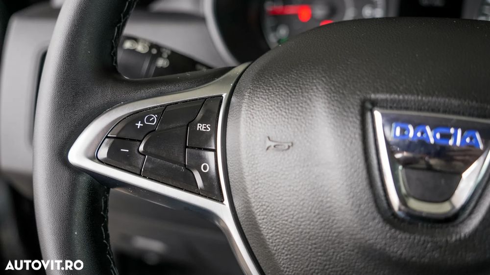Dacia Duster SCe 115 2WD Essential - 17