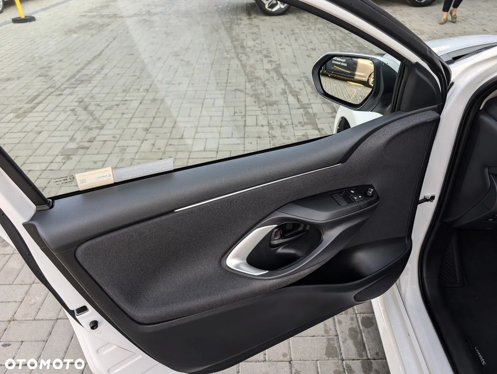 Toyota Yaris 1.5 Comfort CVT - 10