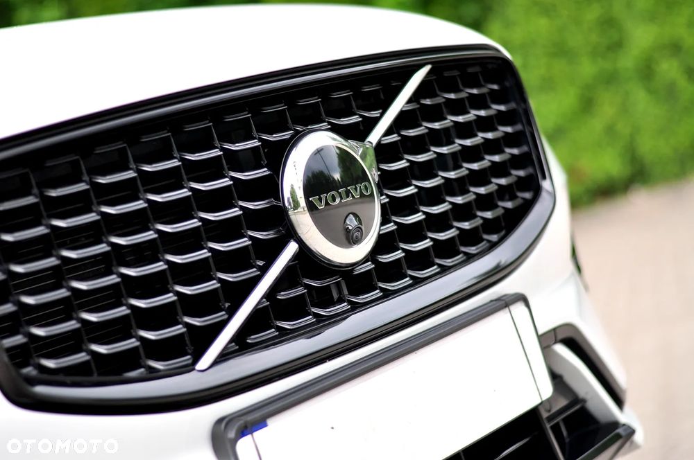 Volvo XC 60 B4 D AWD Ultimate Dark - 13