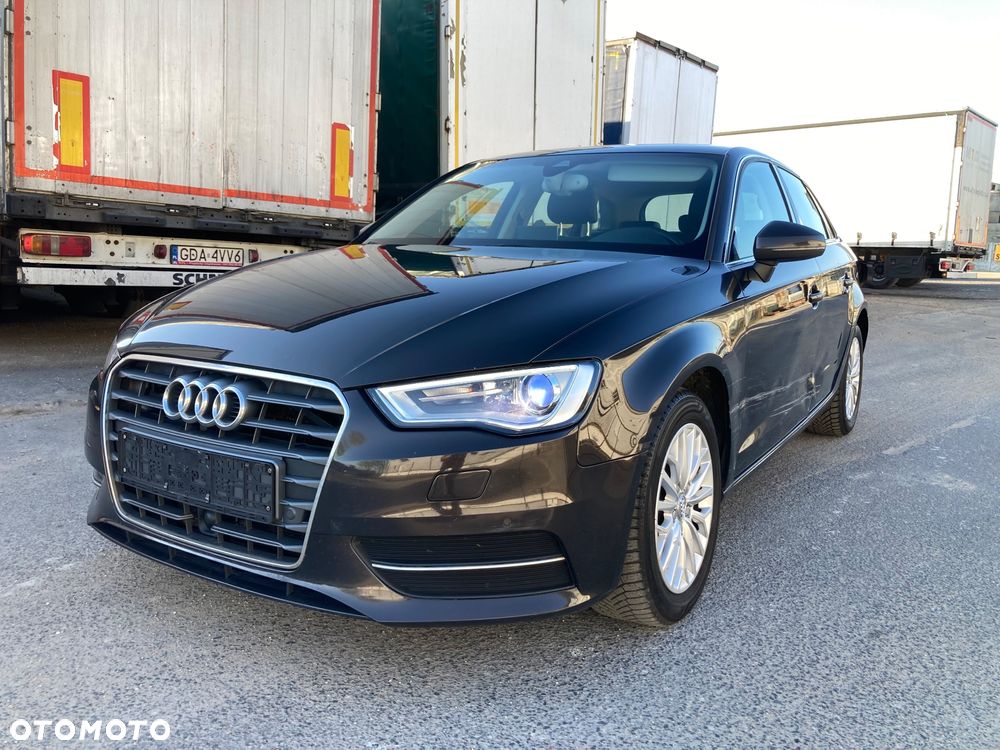 Audi A3 Sportback 2.0 TDI S tronic sport - 1