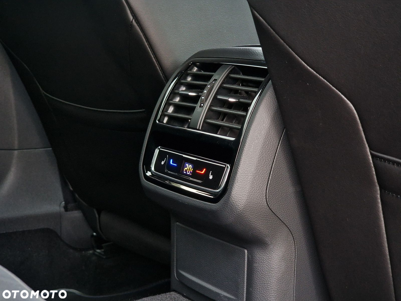 Volkswagen Arteon 2.0 TSI 4Motion R DSG - 15