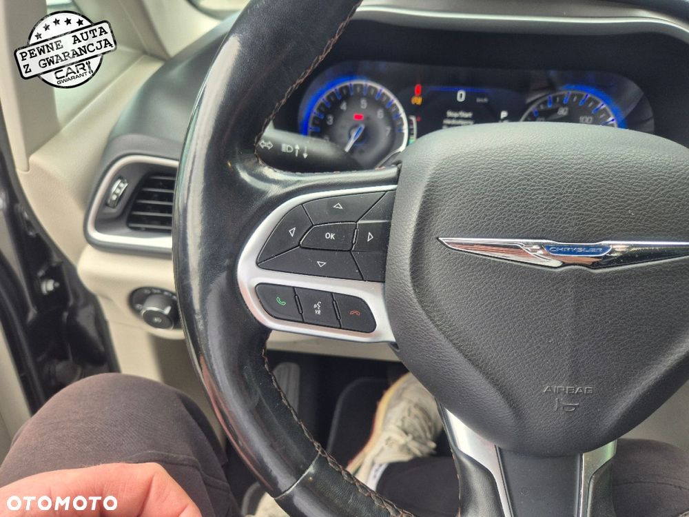 Chrysler Pacifica - 29
