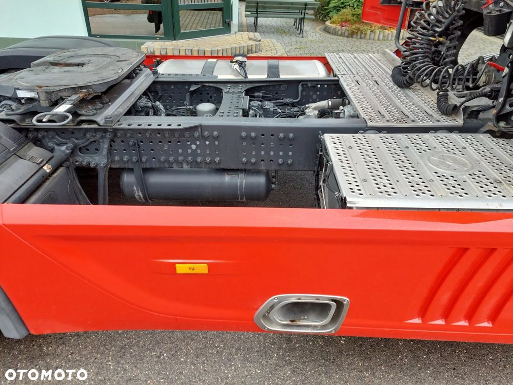 Mercedes-Benz Actros 1846 - 8