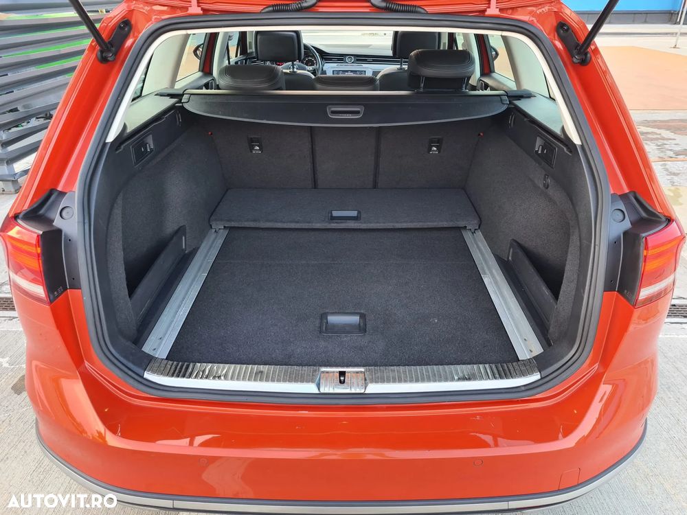 Volkswagen Passat Alltrack - 13