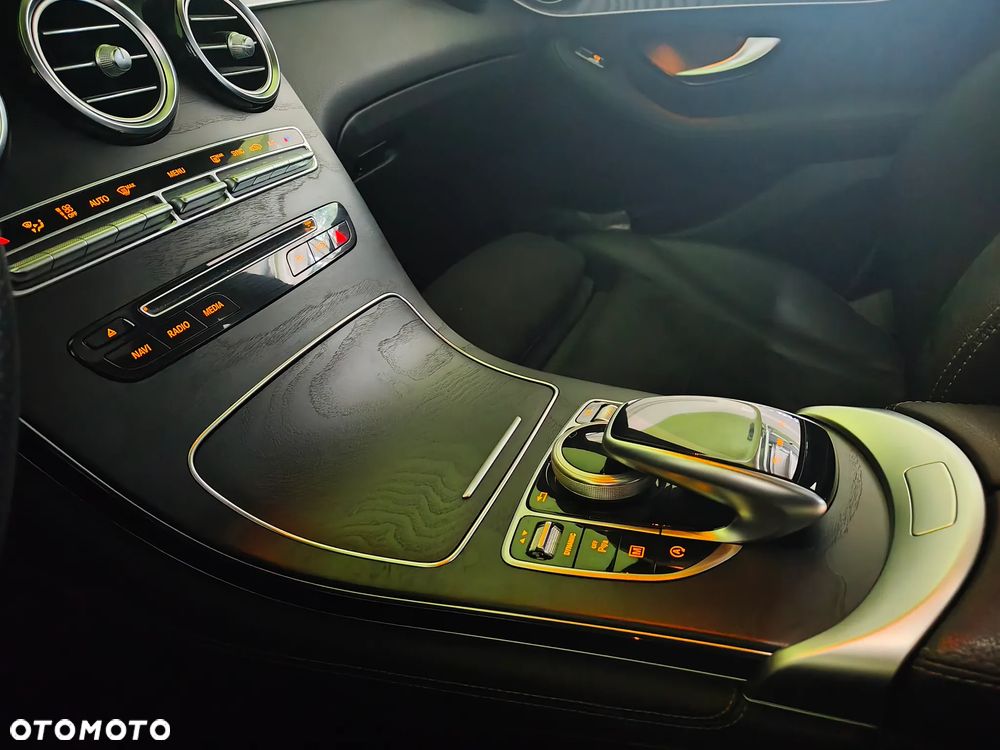 Mercedes-Benz GLC - 6