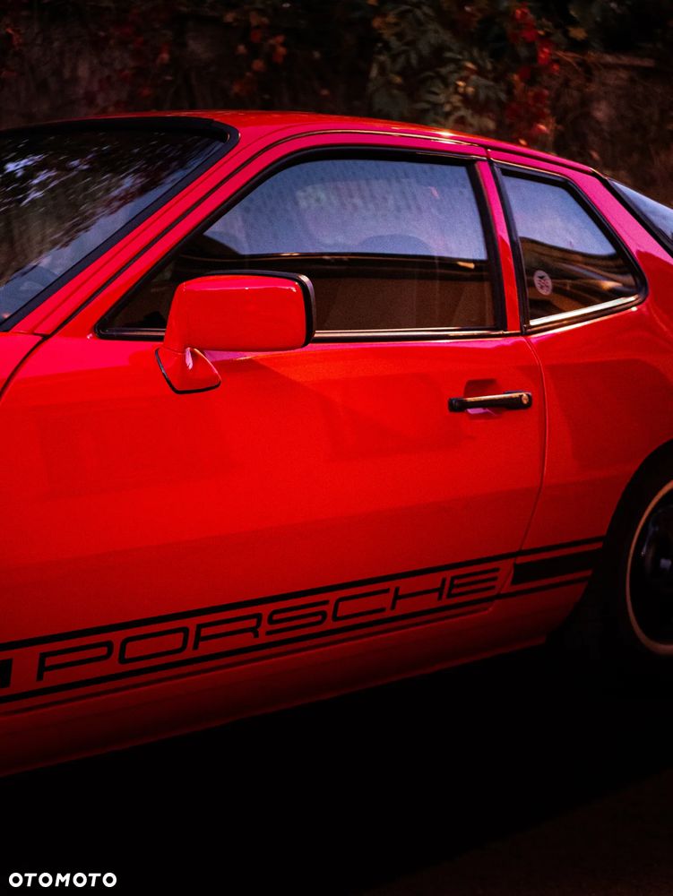 Porsche 924 - 24