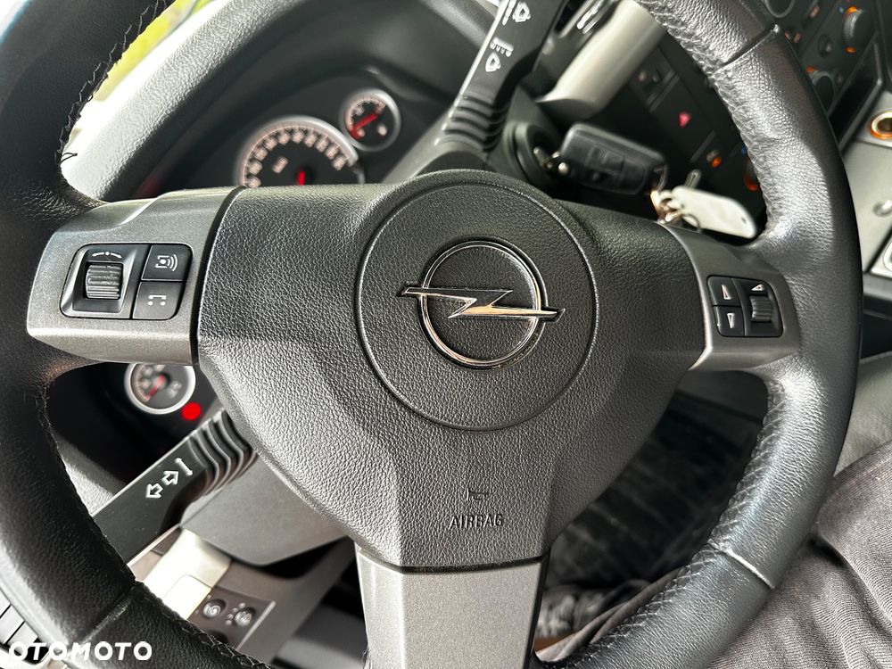 Opel Vectra 1.8 Cosmo Plus - 24
