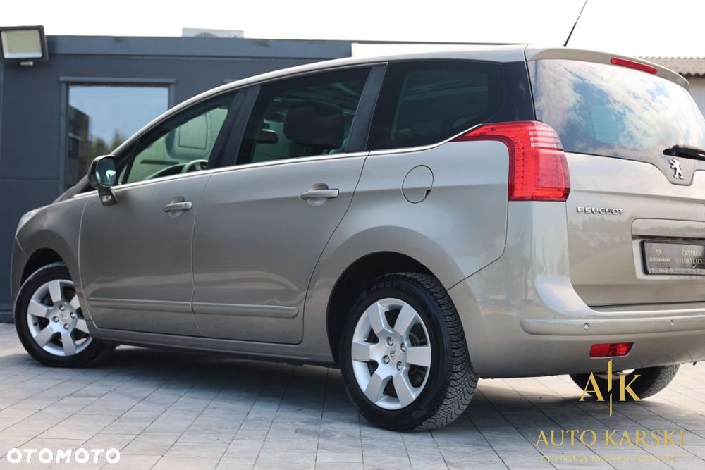 Peugeot 5008 - 17