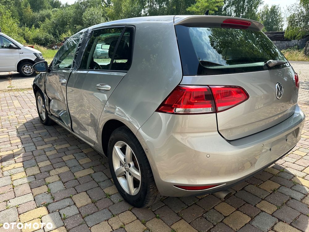 Volkswagen Golf VII 1.2 TSI BMT Comfortline - 6