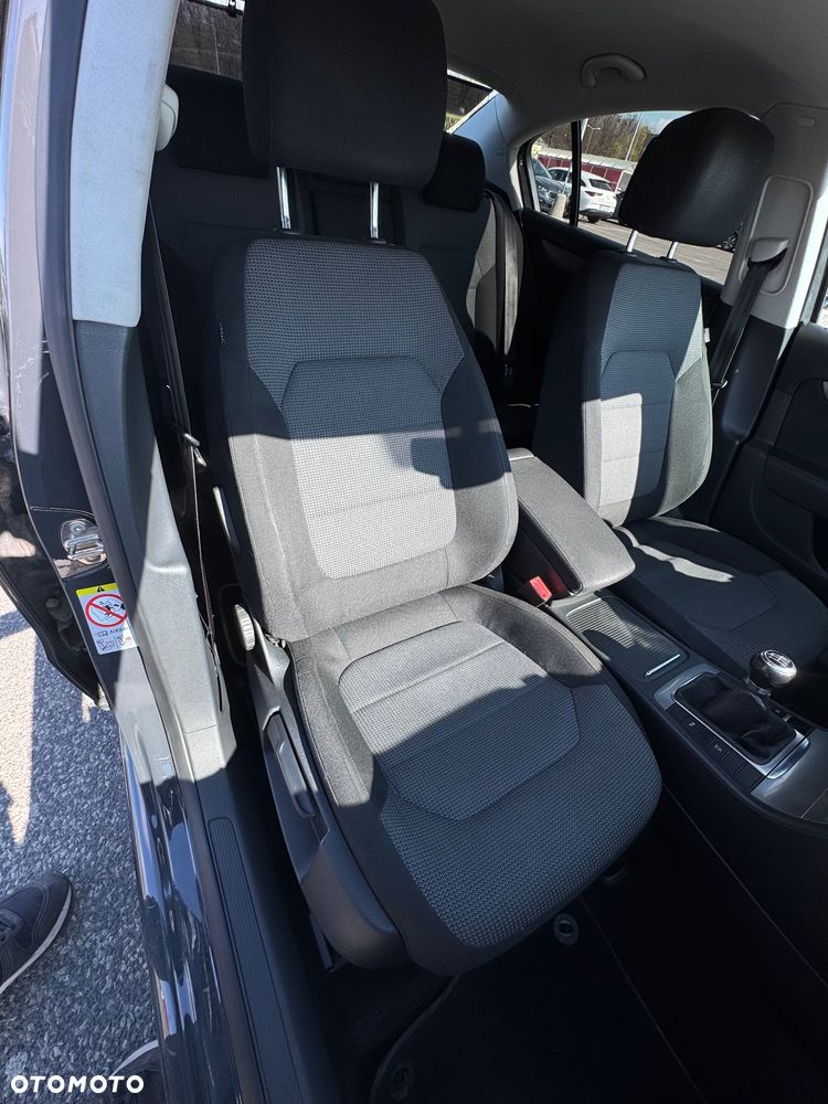 Volkswagen Passat 2.0 TDI Comfortline - 14