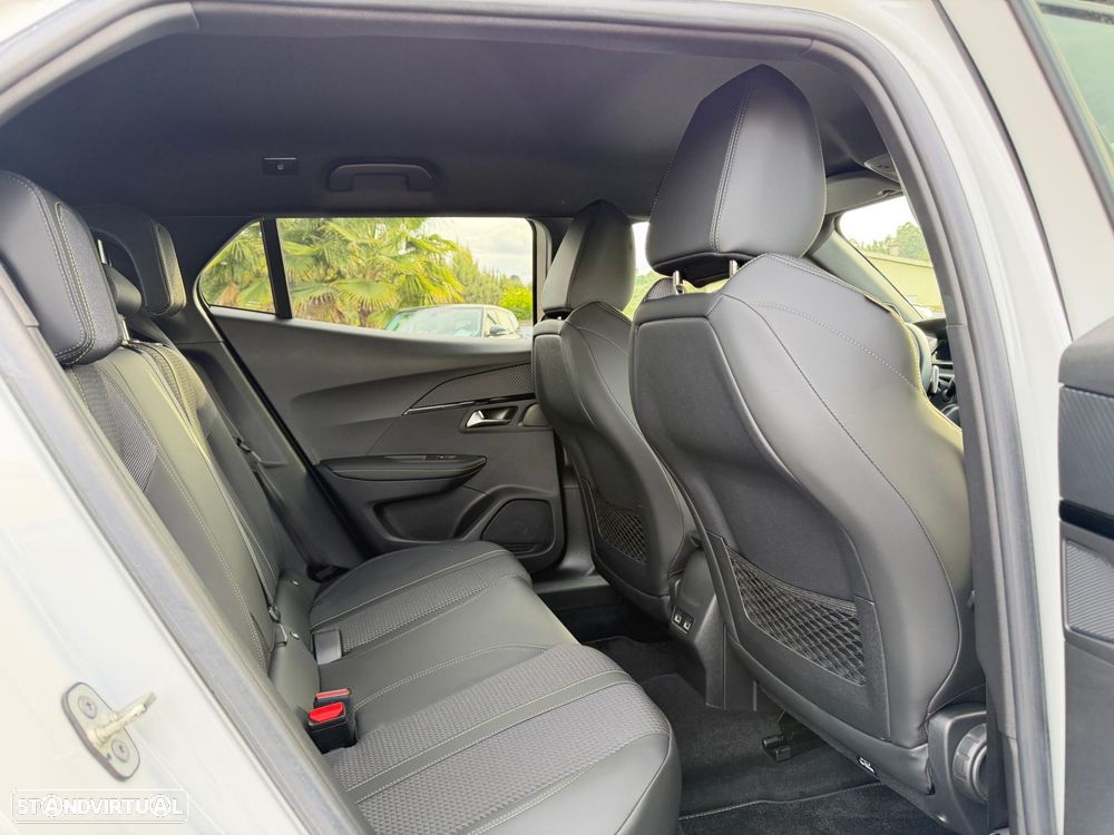Peugeot 2008 1.2 PureTech GT Pack EAT8 - 40