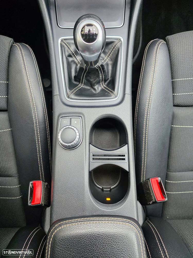 Mercedes-Benz A 180 d Urban - 44