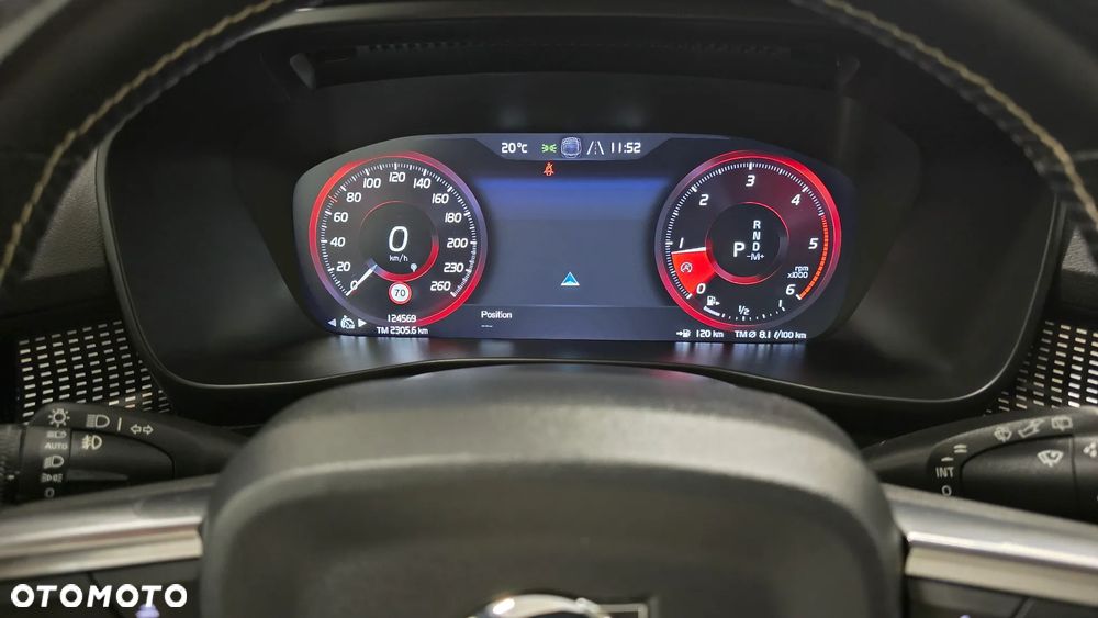 Volvo XC 40 D4 AWD Geartronic R-Design - 17