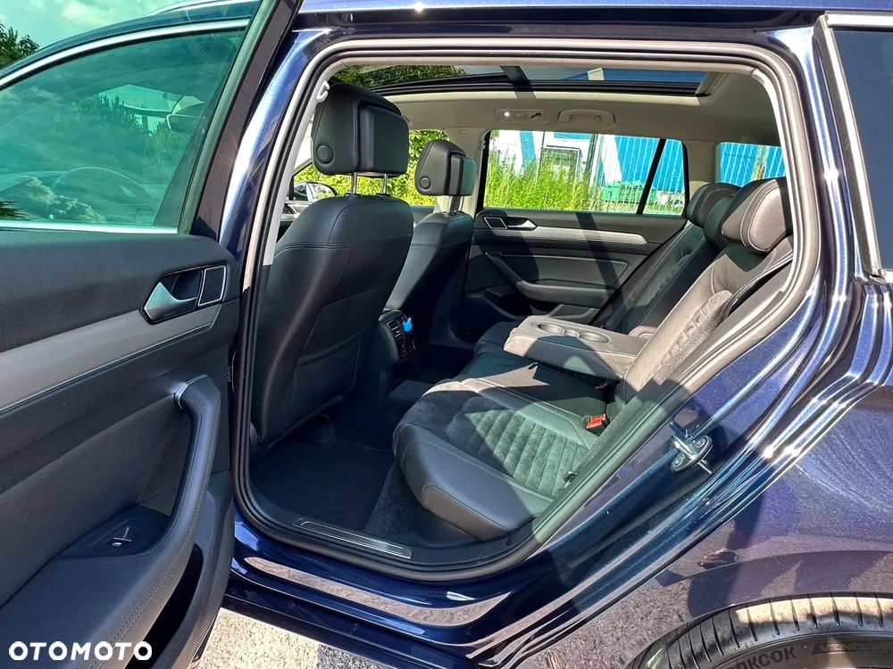 Volkswagen Passat Variant 2.0 TDI SCR DSG Highline - 20