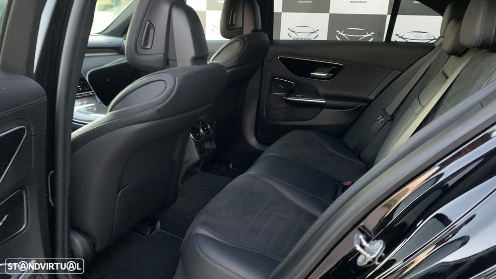 Mercedes-Benz C 300 e AMG Line - 24