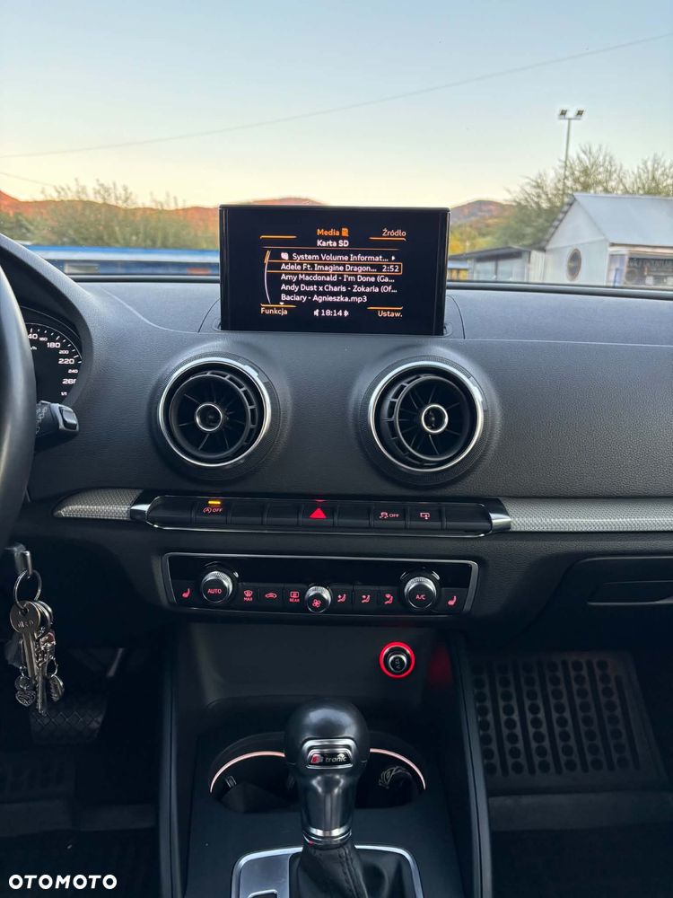 Audi A3 Sportback 1.6 TDI S tronic Ambiente - 10