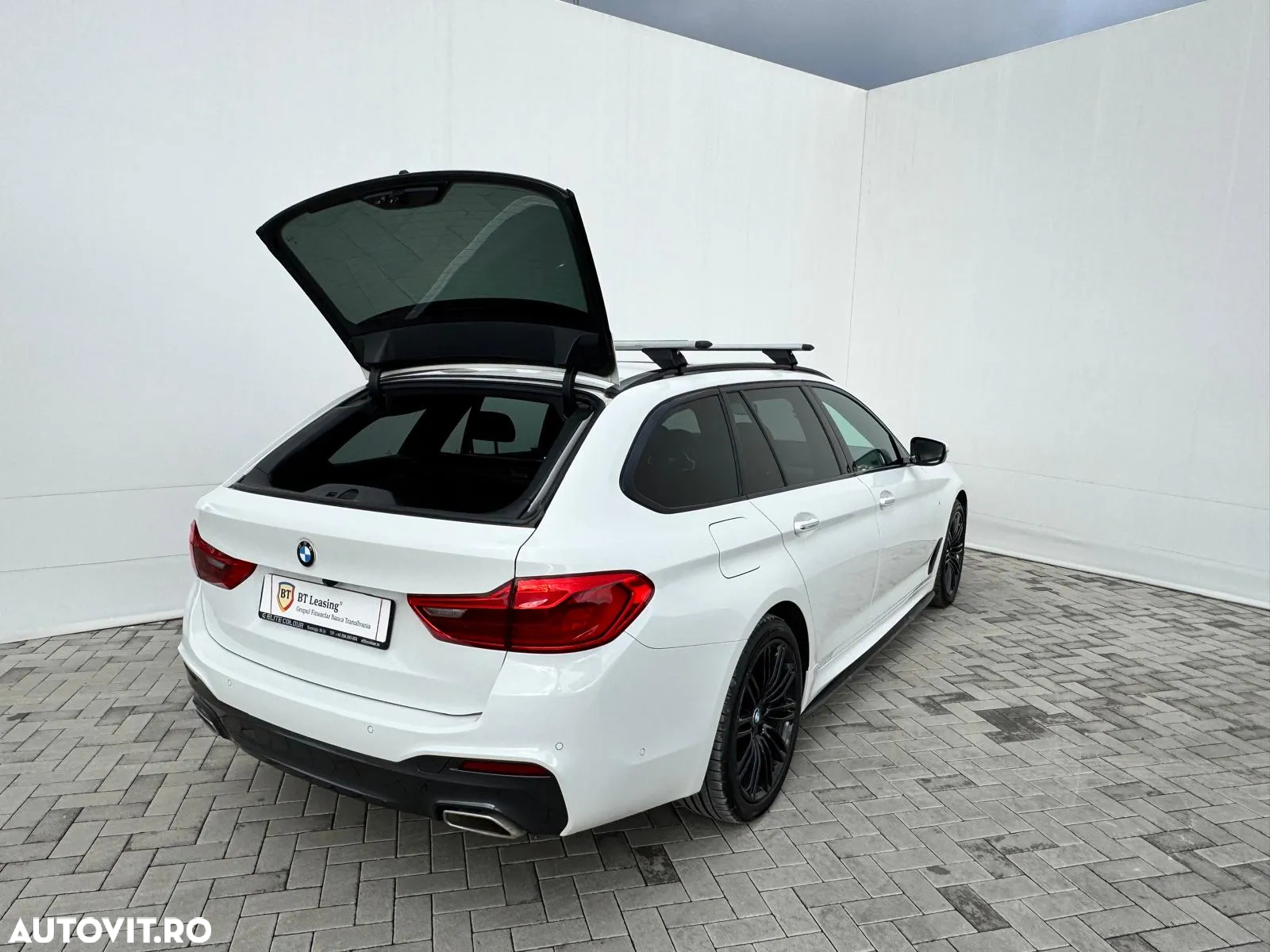 BMW Seria 5 520d xDrive AT - 12